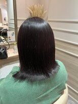 アンド ラ ブランシュ(&.La Blanche)&nbsp;オリーブグレー/クラゲヘアー/小顔に見せるヘア/髪質改善