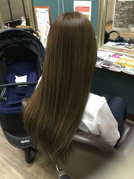 ヘアースタジオココルッチ(hair studio CoCo-Rucchi) シルバーカラー