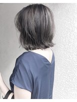 ヘアーアンドアトリエ マール(Hair&Atelier Marl)&nbsp;【Marl】ハイライト入りグレージュカラーのシンプルボブ♪