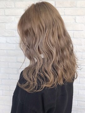 ラパンセ ブルー(LA PENSEE BLEU) 【LA PENSEE】外国人風ホワイティブロンド ベージュカラー