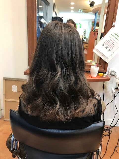 大人フェミニン♪ゆる巻きロングのヘアセット・ヘアアレンジ