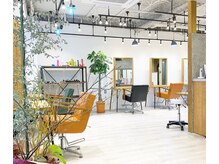 アグ ヘアー ヴェロチタ 広島中央通り店(Agu hair velocita)の雰囲気（こだわりが詰まった空間★リラックスしてお過ごしください。）