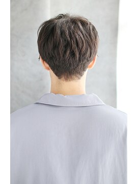 シュシュット(chouchoute) ツイストスパイラルコンマヘアスキンフェードセンターパート/030