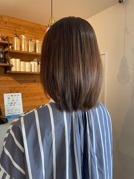 ビスクヘアデザイン(bisq hair design) カット×質感ストレート
