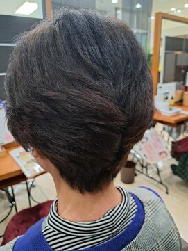 ブレス ザモール郡山店 くせ毛を生かしたショート