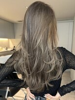 ヨロ 上野(YOLO)&nbsp;ハイライトカラーミルクティーベージュケアブリーチダブルカラー