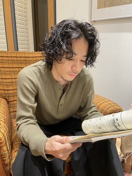 ルアウラフ(LUAU LOUGH) 【YASU】グランジセンターパート/Instagram-@yasu_lough_