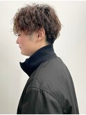 ツイストスパイラル 無造作ヘア ベージュ センターパート
