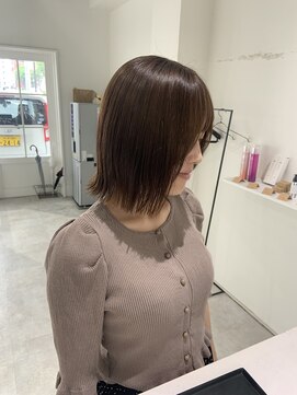 ジュベ(juve.) 切りっぱなしボブ