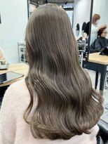 キラ 原宿(KILLA)&nbsp;ココアベージュ/オリーブグレー/小顔/黒髪/クラゲヘアー/原宿