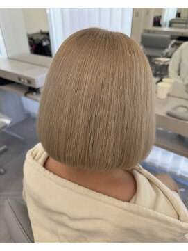 アイトーキョー 名古屋2nd(AI TOKYO) 透明感ベージュでつくる大人ボブ