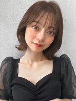 アグノス 青山(Agnos)&nbsp;斜めバング薄めバングうるツヤピンクベージュサイドバング