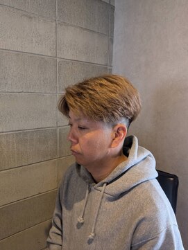 ワンワンオー バーバーショップ コンチネンタル(@110 BARBER SHOP continental) フェザーショート