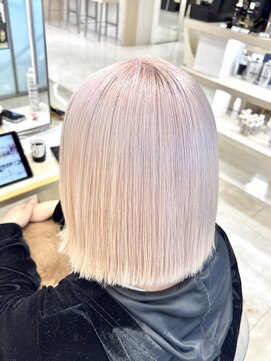 ケンジ 平塚ラスカ店(KENJE) white color