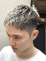 ソレリア(Soleria)&nbsp;高めの刈り上げヘア