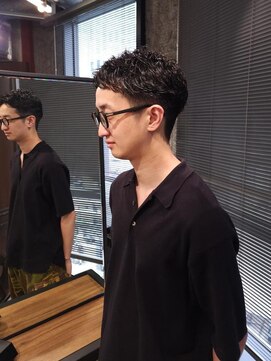 ブロック ジャポン(bloc japon) ピンパーマで作るコンパクトなベリーショート