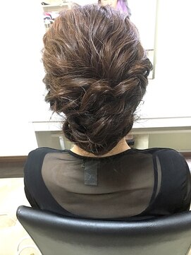 ヘアーアンドメイク トミー(Hair&Make Tommy) 大人ゆるウェーブアップ