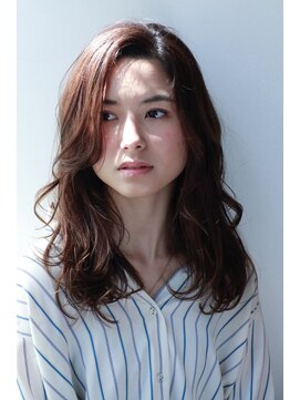 Roops 平川 勇気井川遥風パーマスタイル大人のかき上げバング L ループス Roops のヘアカタログ ホットペッパービューティー