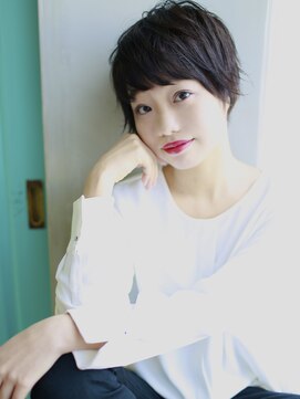 バース(BIRTH) 天神［BIRTH］ヘルシーレイヤー × 黒髪ベリーショート