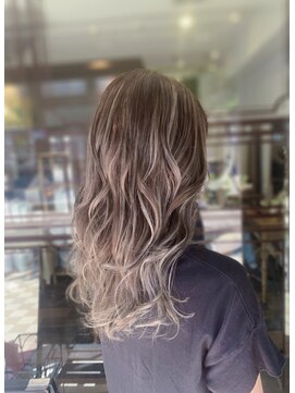 ヘアーアンドビュー ティーリタ 蕨(RITA) 3Dハイライトグラデーション