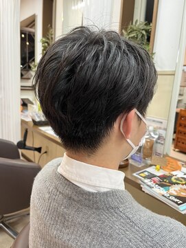 コアフィールフィス(COIFFURE fils) 《見附　今町》メンズ　ソフトツーブロ　アップバング