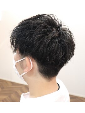 ウィスカーヘアー(whisker hair) ソフトツイストスパイラル