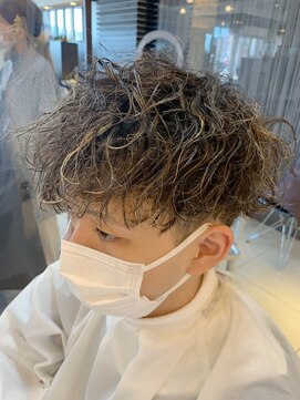 フォルテ 草薙店 メンズ ハイライトカラー