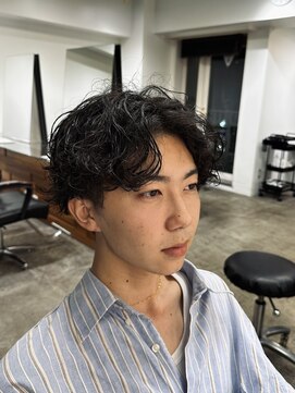 ミラバイグリーン(Mira by green) 【KAEDE】センターパート×スパイラルパーマ　モテる黒髪パーマ