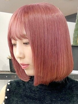 ウィコ 新宿(WICO) コーラルピンク☆[新宿駅/グレーベージュ/レイヤーロング]