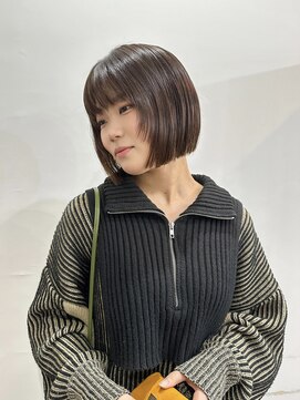 サクラ オモテサンドウ(SAKURA) 顔まわりが可愛いフェイスレイヤー×切りっぱなしボブ