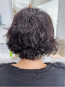 クリエイティブヘアージール(CREATIVE HAIR Zeal) ツヤウェーブパーマ