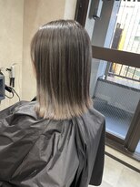 サニー 渋谷(SUNNY)&nbsp;バレイヤージュ、ハイライト、レイヤーロング、グレーベージュ