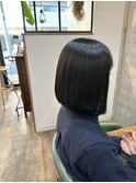 前下がりボブ