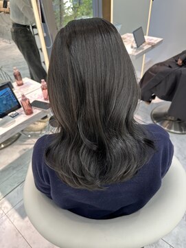 ロンドルピナス 小倉(Lond Lupinus) ブルーブラック/ワイドバング/美髪のススメ/外ハネボブ/北九州