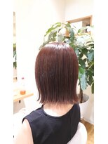 ジーナ(ZINA) ショコラブラウンな切りっぱなしボブ