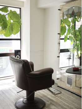 ドア(doa.)の写真/少人数制なのでドリンクを飲みながらゆったりくつろげるリラックス空間♪《doa.》で身も心も癒されて…