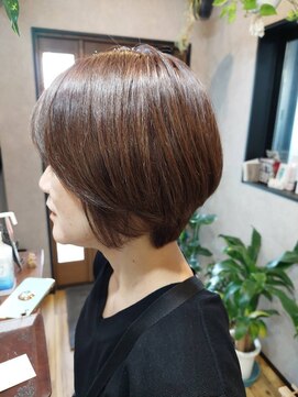 ワークス WORK'S ショートが映える♪うる艶ハイブライトカラー