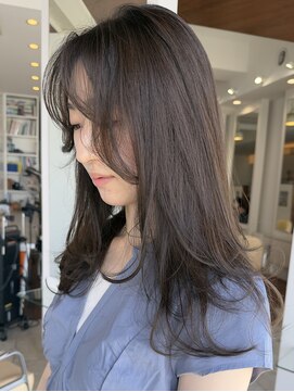 ビュートリアム 七里ヶ浜(BEAUTRIUM) ロングレイヤー/レイヤー/顔周りカット/ブリーチなし透明感