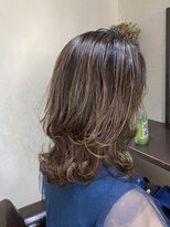 リール ヘアーデザイン(rire hair design) 大人女性むけミディアムウルフ