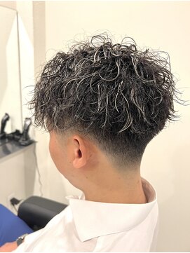 フーセカンド(hu2) スパイラルパーマ＋ハイライト