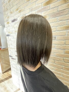 エ フュチュール(et Futur) オリーブカラー