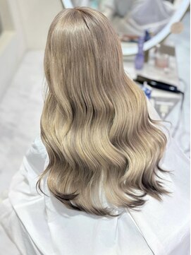 モナバイルーブル(MONA by Louvre) 【MONA】ブロンドカラー/エンドカラー/グラデーションカラー