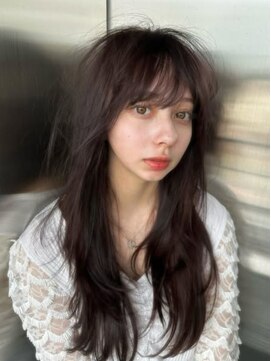 ブロック ジャポン(bloc japon) レイヤーカット 顔まわりレイヤー 前髪あり 暗めカラー