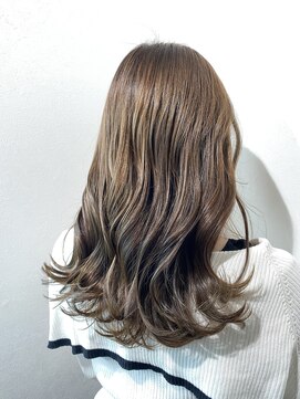 ミーナ バイ アーバン(Meena by urban.) ハイトーンフォギーベージュ