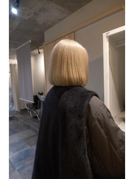 ニード(need) ハイトーンボブ/髪質改善/ぷつっとボブ/大人ボブ/20代