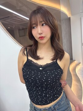 ロンドルピナス 小倉(Lond Lupinus) ミディアムレイヤーカット/似合わせカット/大人ガーリー/20代