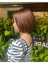 スクエアウーノ 博多(SQUARE＊UNO HAKATA)&nbsp;丸みショートボブ×コーラルピンクで柔らかな夏髪に