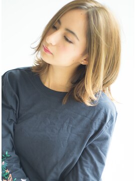 ローラン(ROULAND) 【外はね】タンバルモリワンサイドセミウェットグレージュ