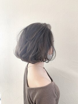 バズ ビー(BUZZ Bee) 透ける質感！シアーベージュ