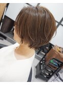 くびれショートボブスタイル×ニュアンスブラウン